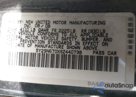 2009 Pontiac Vibe Gt from USA, damaged, VIN 5Y2SN670X9Z440738